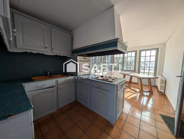 Ensemble immobilier à rénover - 140 m² - Latresne centre