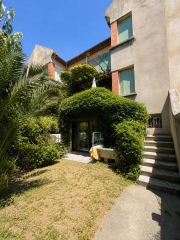 Maison
                                                                                                                                                                                                                                                                                                                        6 pièce(s)                                                                                                                                                                                                          4 chambre(s)                                                                                                                                                                                                          118  m²