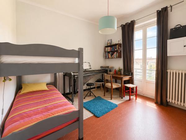 Maison
                                                                                                                                                                                                                                                                                                                        6 pièce(s)                                                                                                                                                                                                          4 chambre(s)                                                                                                                                                                                                          118  m²