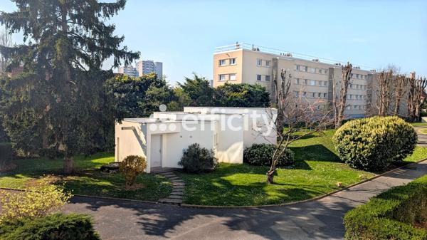 Appartement
         3 pièces
        - 70 m² Exclusivité 260 000 € *