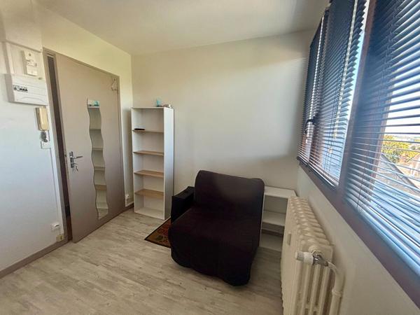 *** EN EXCLUSIVITE Studio - LAVAL quartier Cathédrale ***