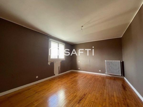 maison 150 m2-sous sol 100m2-1220 m2 terrain