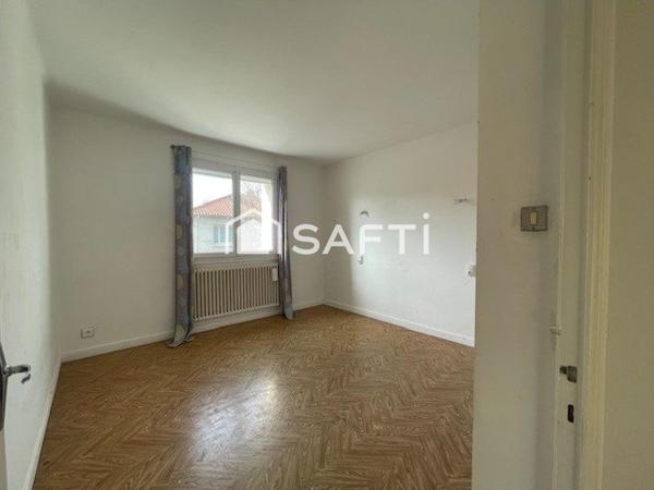 maison 150 m2-sous sol 100m2-1220 m2 terrain