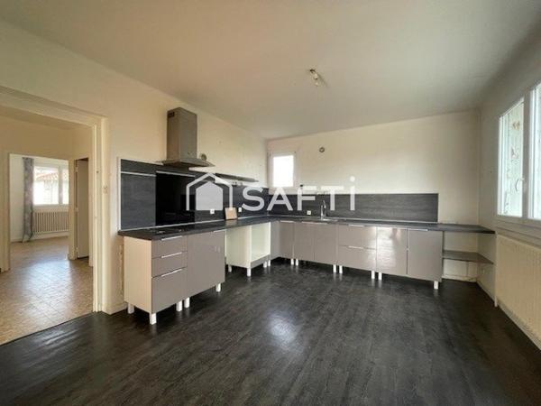 maison 150 m2-sous sol 100m2-1220 m2 terrain