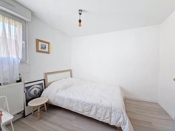 Maison mitoyenne au calme