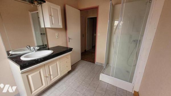 SABLE SUR SARTHE-PAVILLON DE TYPE 7-REF: VDL2134