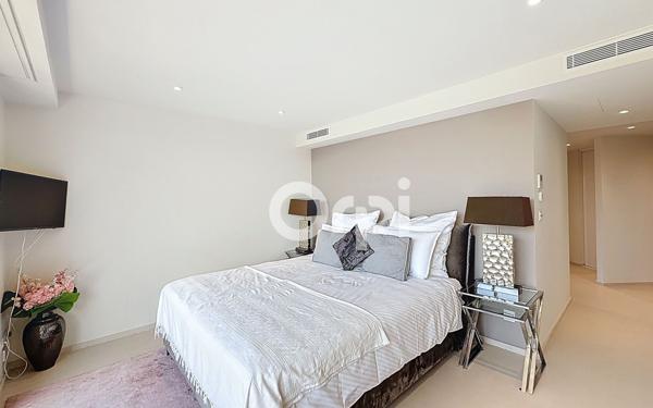 Maison à vendre    6 pièces •  Grimaud