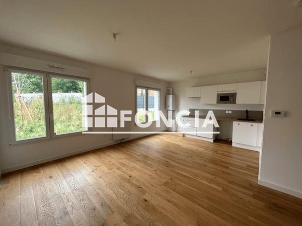 Location Studio 33.21 m² - 225 ET 229 RUE DUPONTREUE Amiens 80000