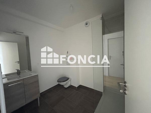 Location Studio 33.21 m² - 225 ET 229 RUE DUPONTREUE Amiens 80000