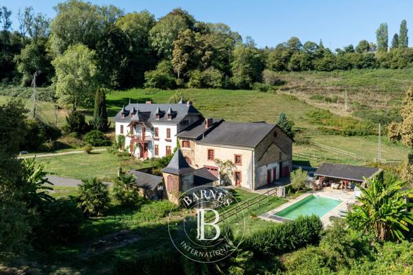 Pau, Propriété 5 Chambres -  361 m² à vendre