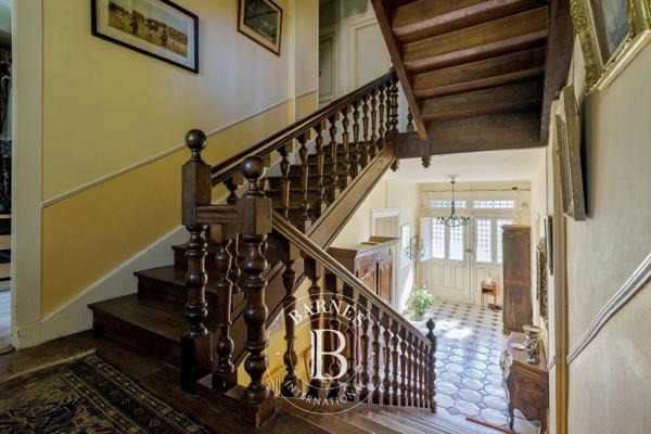 Pau, Propriété 5 Chambres -  361 m² à vendre