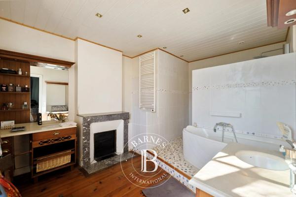 Pau, Propriété 5 Chambres -  361 m² à vendre