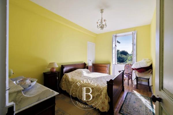 Pau, Propriété 5 Chambres -  361 m² à vendre