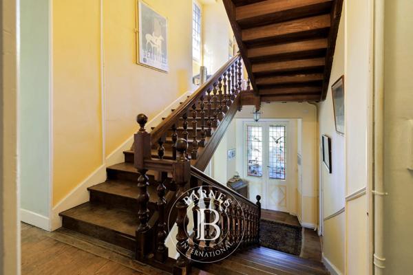 Pau, Propriété 5 Chambres -  361 m² à vendre