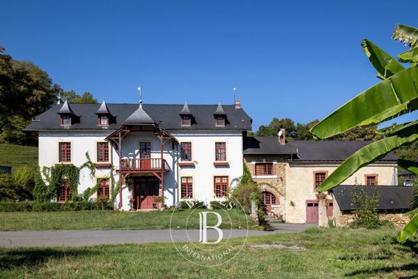 Pau, Propriété 5 Chambres -  361 m² à vendre