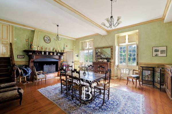Pau, Propriété 5 Chambres -  361 m² à vendre
