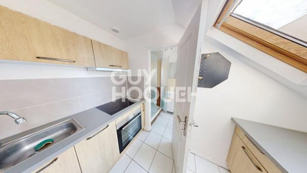 À VENDRE TYPE 2 DERNIER ÉTAGE MAGENTA, AU PIED DES COMMERCES ET PROXIMITÉ GARE EPERNAY