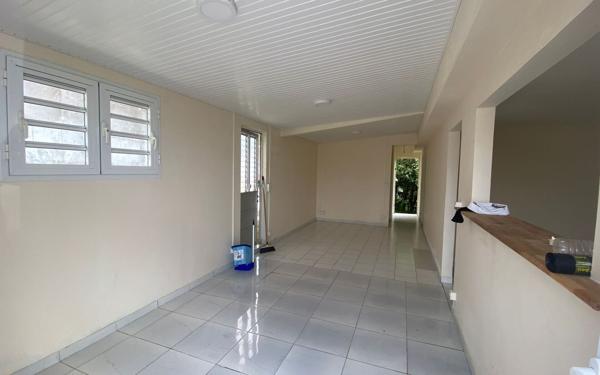 Maison à vendre    6 pièces •  Sainte-Marie