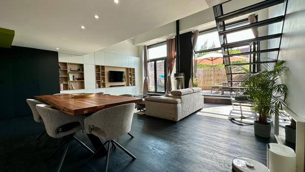 LOFT D’EXCEPTION AVEC DUPLEX, SOUPLEX, TERRASSE ET GARAGE SÉCURISÉ