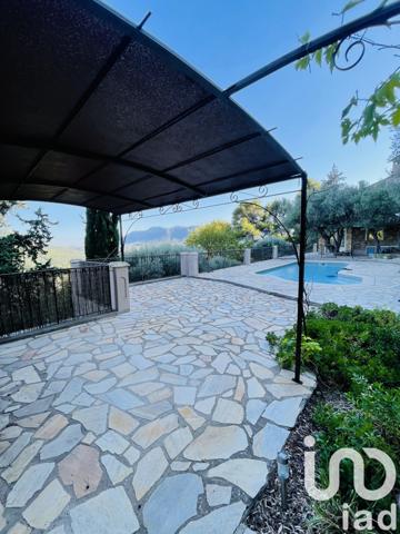 Maison à vendre 7 pièces 200 m² Le Revest-les-Eaux