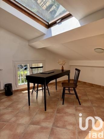 Maison à vendre 7 pièces 200 m² Le Revest-les-Eaux