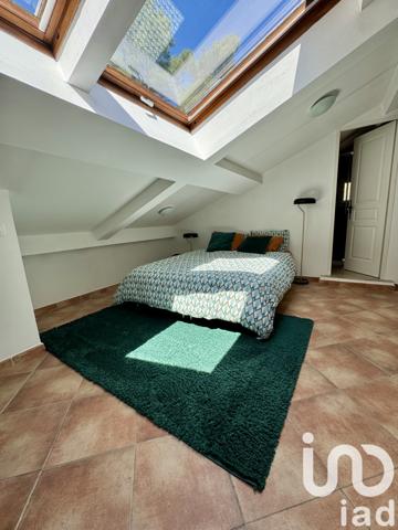 Maison à vendre 7 pièces 200 m² Le Revest-les-Eaux