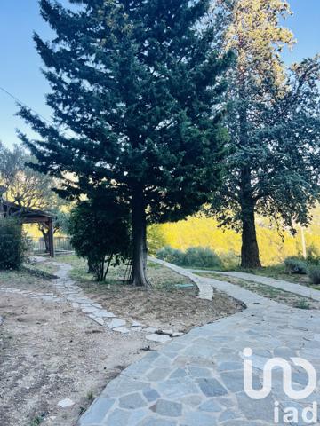 Maison à vendre 7 pièces 200 m² Le Revest-les-Eaux