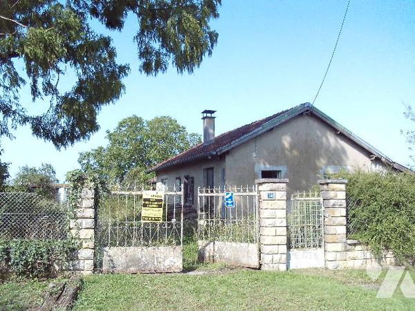 Maison de plain pied d'environ 80 m² habitable