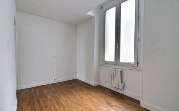 Appartement à vendre    3 pièces • 48 m2 Paris 19