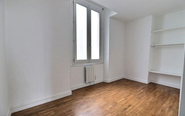 Appartement à vendre    3 pièces • 48 m2 Paris 19