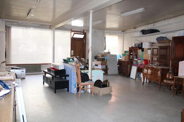 Maison  7 pièce(s) 130 m2 avec garage et local commercial