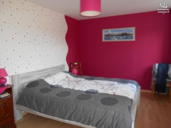 Belle propriété composée d'une maison d'habitation et de 3 locations