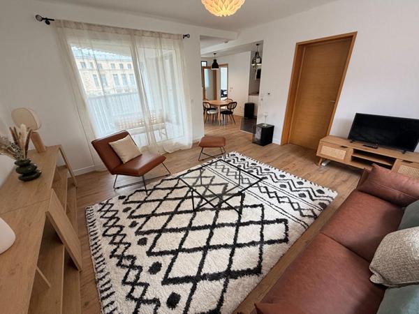 A LOUER : T3 à LILLE • Square Lestiboudois • 1 380 € CC • Réf. 1590-3