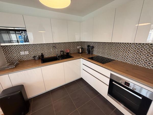 A LOUER : T3 à LILLE • Square Lestiboudois • 1 380 € CC • Réf. 1590-3