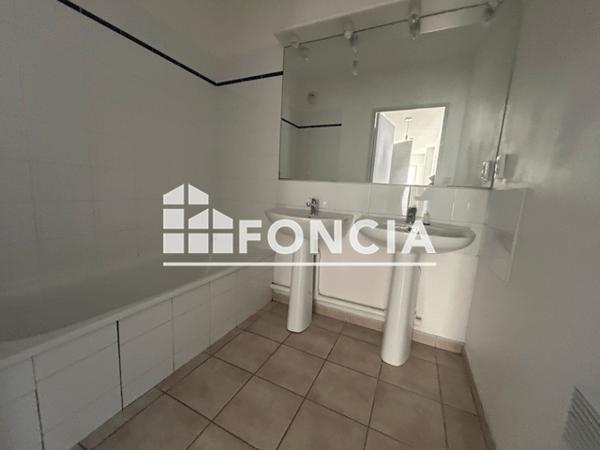 Location Appartement 5 pièces 102.69 m² - 2 RUE CHARLES CABROLIER Beziers 34500