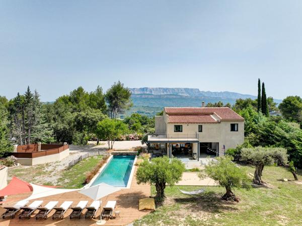 Vente Maison de luxe Aix-en-Provence 7 Pièces 250 m²