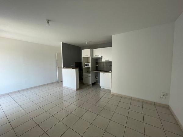 Appartement * 2 Pièces * 42 M² * 44000 Nantes * 592 * 50 * 642, Nantes 44300