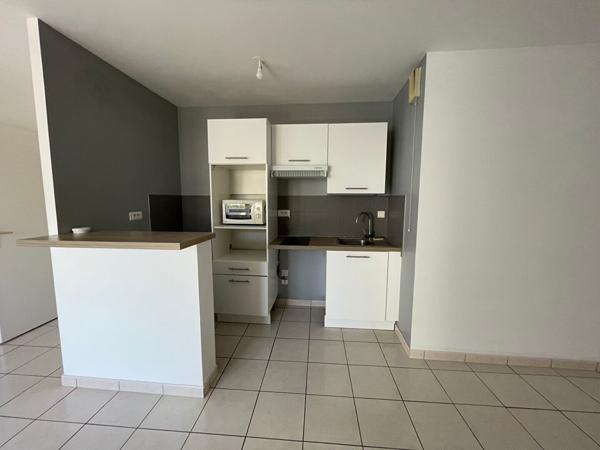 Appartement * 2 Pièces * 42 M² * 44000 Nantes * 592 * 50 * 642, Nantes 44300