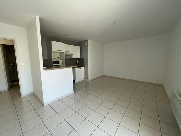 Appartement * 2 Pièces * 42 M² * 44000 Nantes * 592 * 50 * 642, Nantes 44300