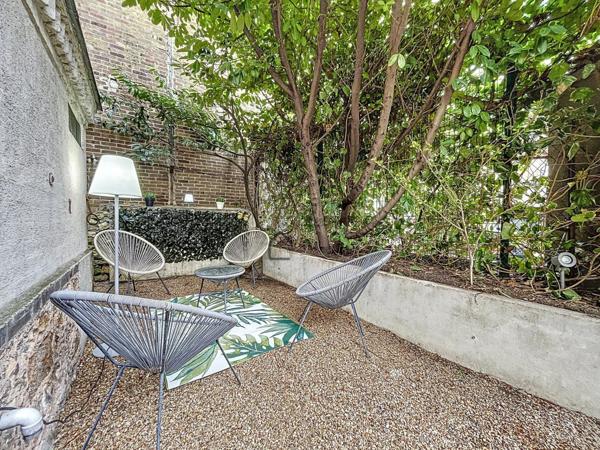 CENTRE VILLE - Magnifique Maison Bourgeoise en meulière 9 pièces avec sous-sol total, garage, terrasses, jardin...