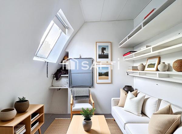 STUDETTE AUX ABBESSES