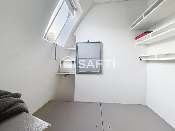 STUDETTE AUX ABBESSES