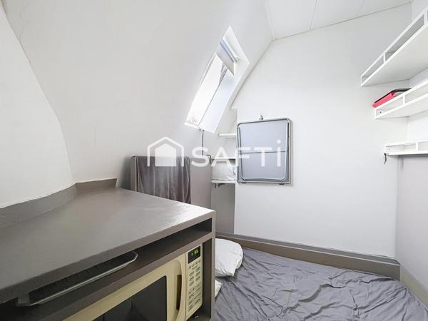 STUDETTE AUX ABBESSES