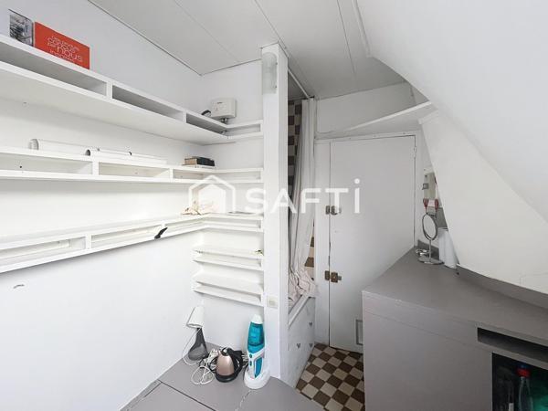 STUDETTE AUX ABBESSES