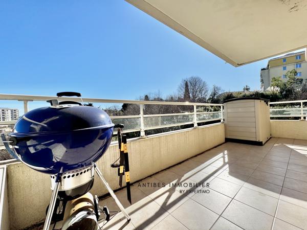 Antibes (06600) ANTIBES 3 PIECES GRANDE TERRASSE GARAGE ET PARKING PISCINE