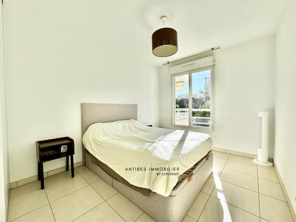 Antibes (06600) ANTIBES 3 PIECES GRANDE TERRASSE GARAGE ET PARKING PISCINE