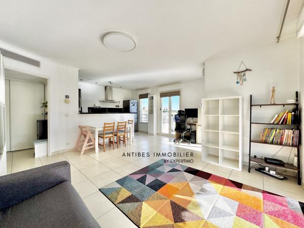 Antibes (06600) ANTIBES 3 PIECES GRANDE TERRASSE GARAGE ET PARKING PISCINE