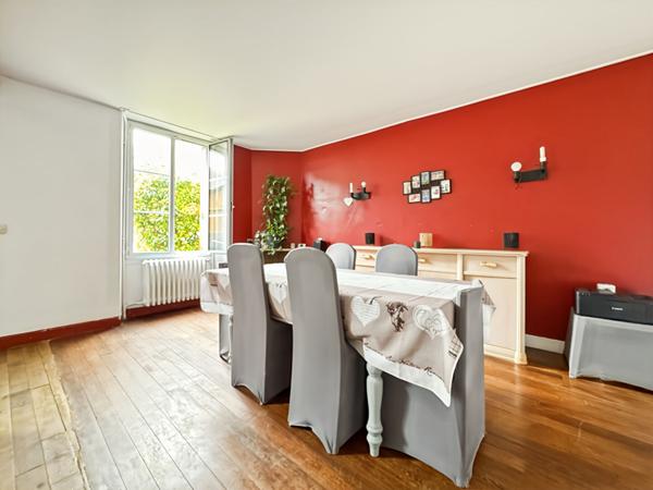 MAISON CENTRE-VILLE DE PUSSAY, 3 CHAMBRES, CAVE ET JARDIN