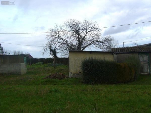 Terrain à Batir à vendre à Lanvallay dans les Côtes-d'Armor (22100), ref : 239