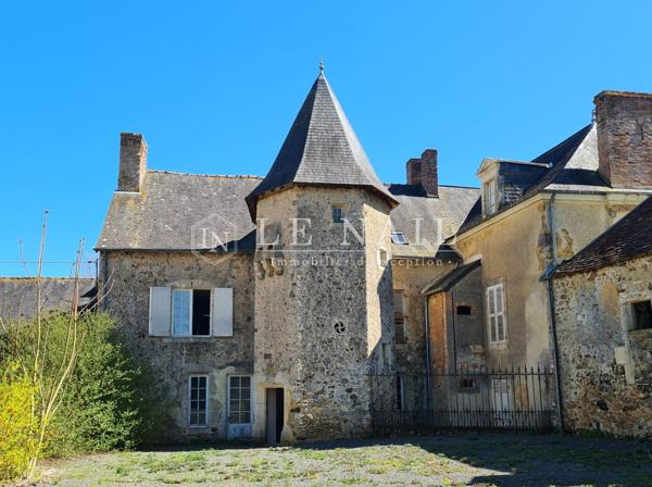 Charmant manoir des XVe et XIXe siècles dans la Sarthe